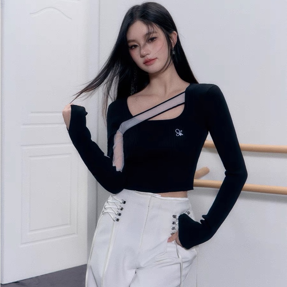 Brand-new cute black asymmetrical crop top